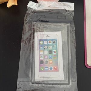 Universal Waterproof Phone Pouch – Clear/Black